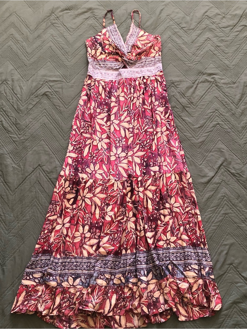 Angie Floral Maxi Dress in Plum and Lavender - Picture 3 of 8